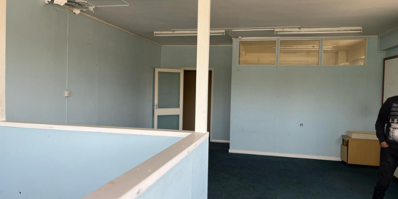 Flat A, First Floor, 54 Swanley Centre