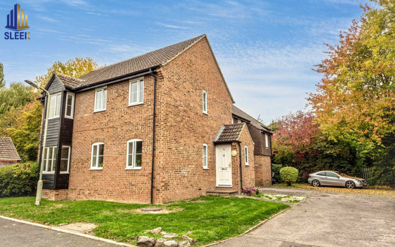 18 Wessex Close Hungerford, 02 Bed Flat