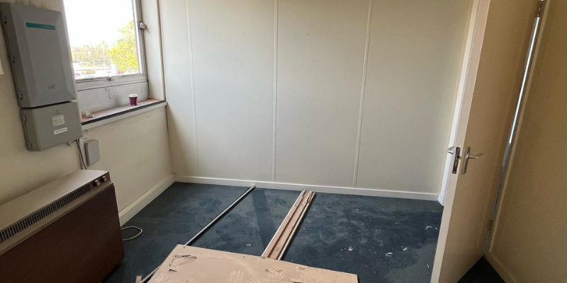 Flat A, First Floor, 54 Swanley Centre