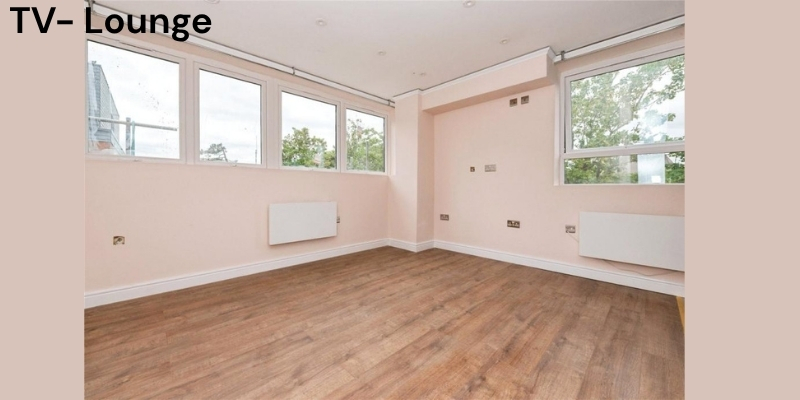 Flat 1, First Floor, 54 Swanley Centre, BR8 7TQ