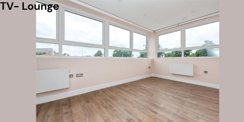 Flat 2, First Floor, 54 Swanley Centre, BR8 7TQ
