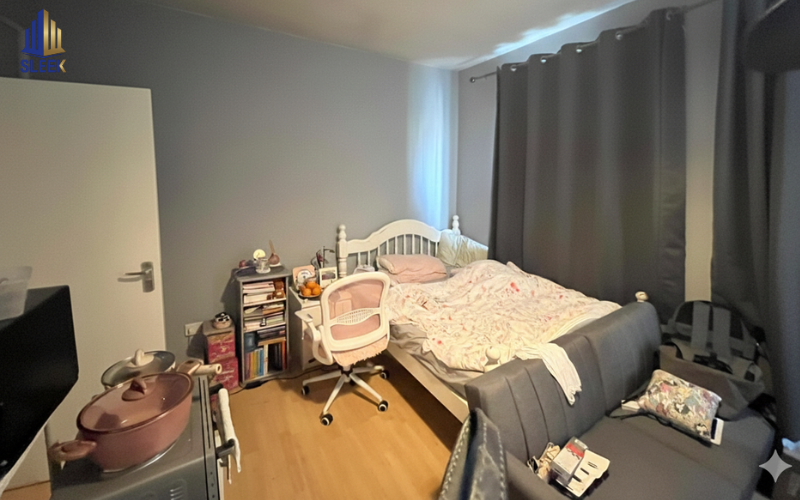  141 High Road 06 Bed House